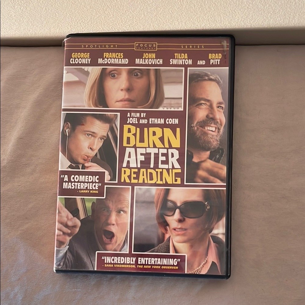 ⭐️ Burn After Reading DVD 2008 Universal Comedy Film George Clooney Brad Pitt